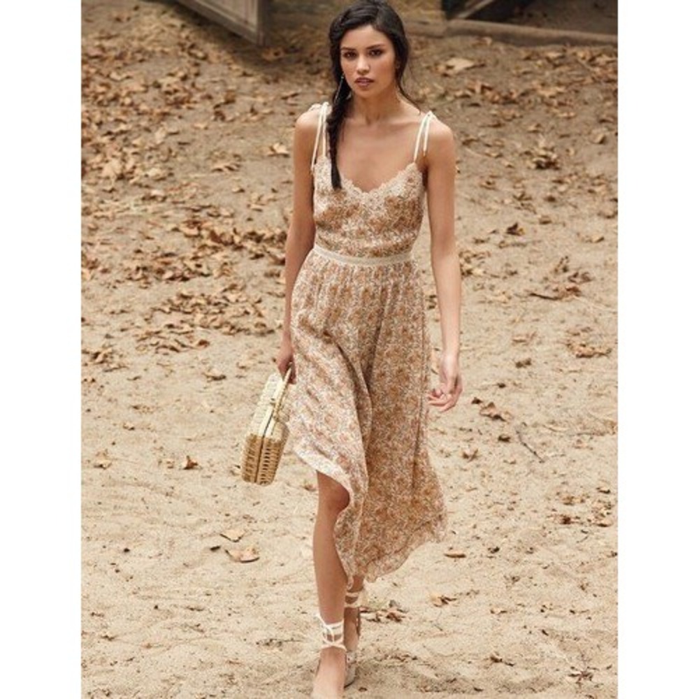 Paige mididress y2k floral aubrey asymmetrical lace detail feminine dramatic med